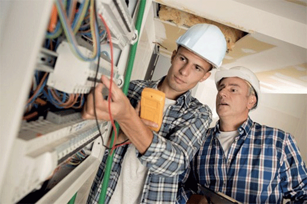 چگونه یک برقکار ساختمانی مجرب در فارس را پیدا کنیم؟